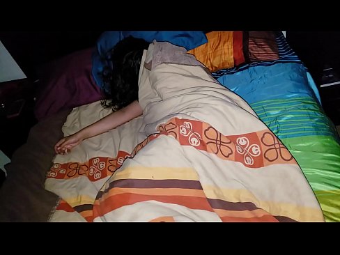 ❤️ Fillastro reprendendo á súa nova madrasta mentres ela dorme. ❤ Porno en % gl.porno24-7.ru % ❌️